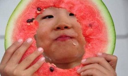 水晶瓜小孩免费吃,免费畅享夏日甜蜜滋味