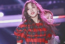 王嘉尔爆料谈恋爱了吗视频