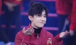 易烊千玺小天后爆料视频,揭秘娱乐圈幕后故事